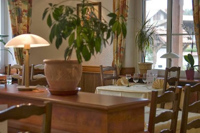 Auberge Des Trois Vallées, Restaurant à Hirsingue