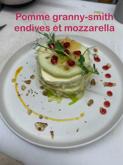 L'escale De L'auche, Restaurant à Léguillac-de-l'Auche