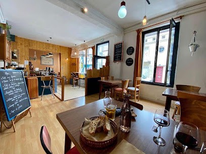 Chez Les Filles - Restaurant Saintes, Restaurant à Saintes