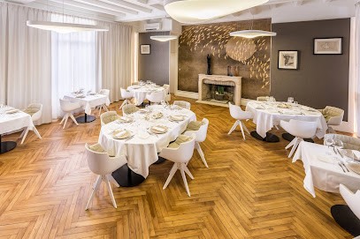La Closeraie · Restaurant Gastronomique · Salle à Manger De Charme, Restaurant à Saint-Laurent-sur-Sèvre