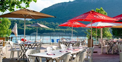 Restaurant La Pergola, Restaurant à Mayres-Savel