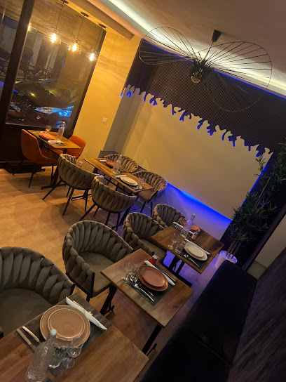 Restaurant Kolya Paris Restaurant à Saint-Ouen-sur-Seine