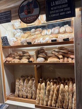 L'authentique Boulangerie Et Restaurant La Norma, Restaurant à Villarodin-Bourget