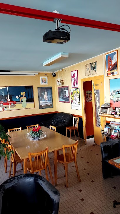 Cafe Des Sports, Restaurant à Savigné-sur-Lathan