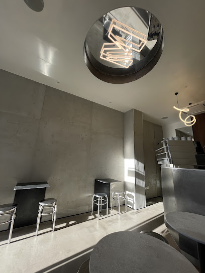 M Court - Brunch & Coffee Shop - Annecy Centre Restaurant à Annecy