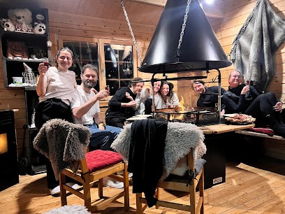 Arctik Kota, Restaurant à Modane