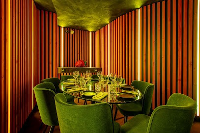 Le LOUNGE ROC Avoriaz, Restaurant à Morzine