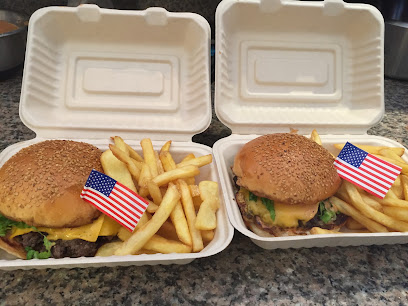 La Petite Cantine " Dit La Bonne Franquette" Fish&Chips Et Burger Terre Et Mer Ainsi Que Sa Bière Maison Restaurant au Château-d'Oléron