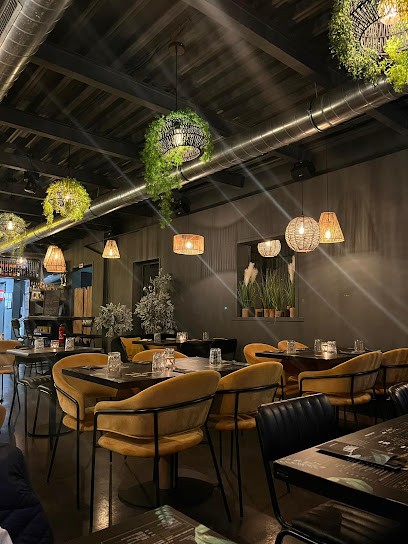 Uno Mas, Restaurant à Saint-Cyprien