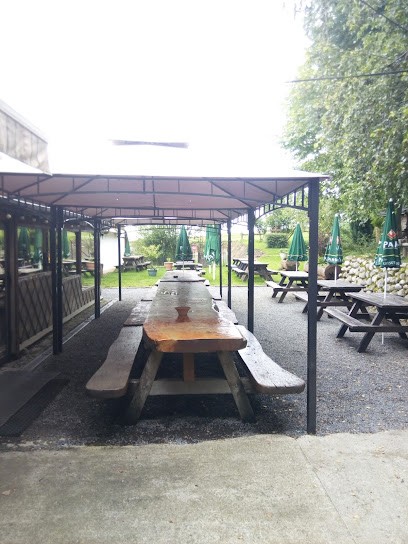 Refuge des Chasseurs - Chez Loulou, Restaurant à Gerde