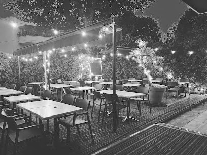 Villattes, Restaurant à Lattes