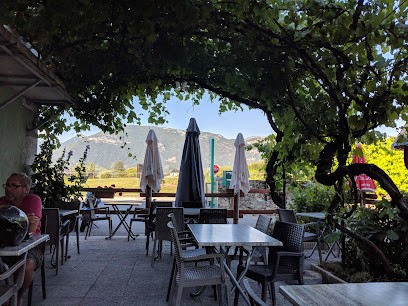 Auberge Saint Vincent Chez Laurence & Sophie, Restaurant à Apremont