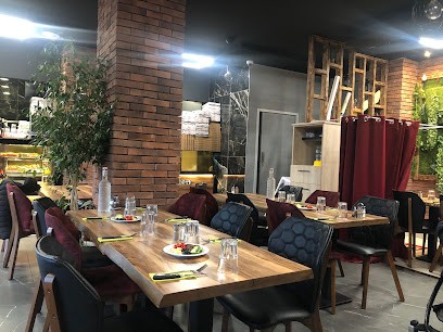 Isère Grill, Restaurant à Roussillon