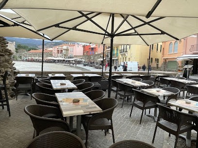 L'Insolite brasserie glacier en bord de mer, Restaurant à Collioure