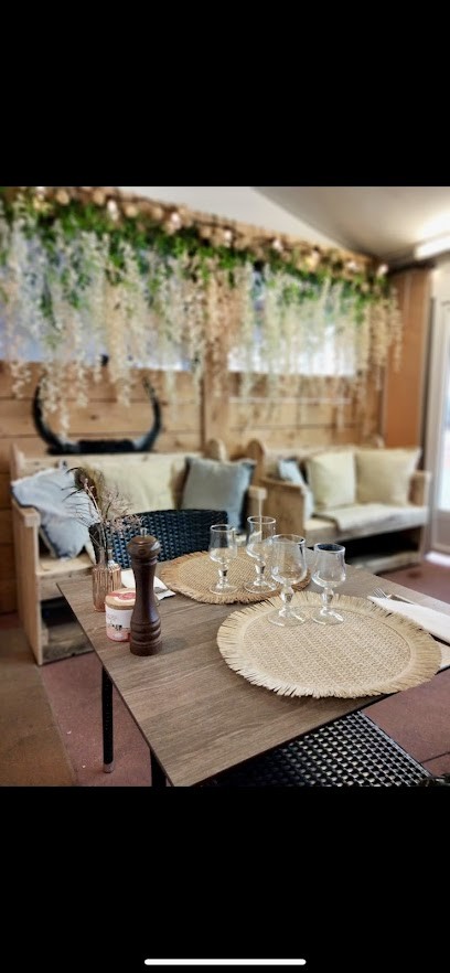 LE MIRAMAR, Restaurant à Saintes-Maries-de-la-Mer