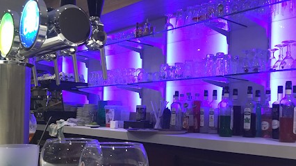 Centr'Halles Café, Restaurant à Clisson