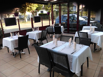 Le Clos Fleuri Restaurant à Thizy-les-Bourgs