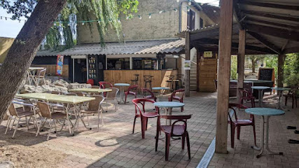 La Guinguette De L'universal Restaurant à Rochegude