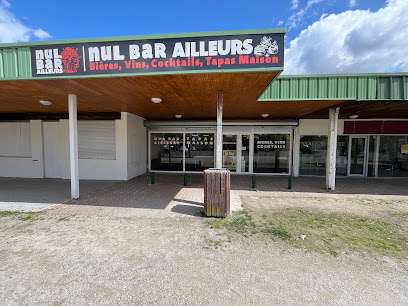 Nul Bar Ailleurs Restaurant à Canéjan