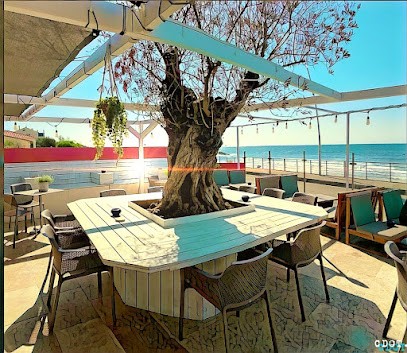 La Calanque Bleue, Restaurant à Sausset-les-Pins