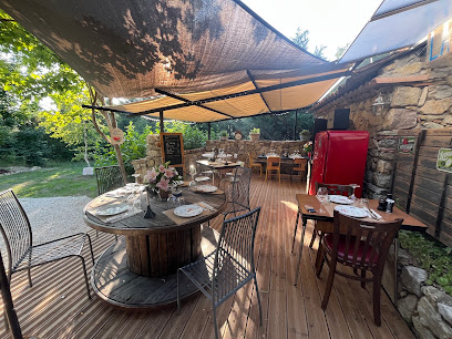 La Cabane Du Priolat Restaurant à Trigance