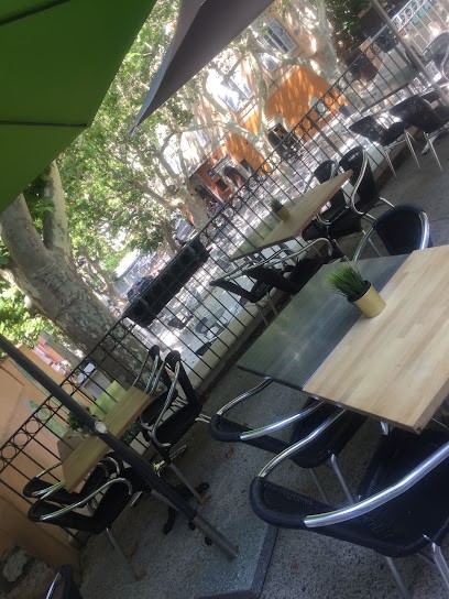 Bar De La Fontaine, Restaurant au Revest-les-Eaux