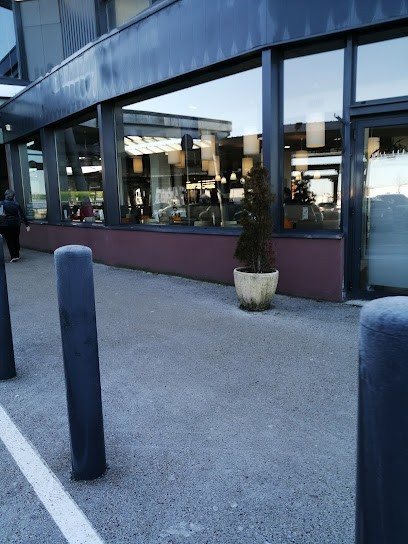 Crescendo Restaurant, Restaurant à Doubs