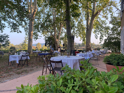 Ferme Auberge Du Château Des Salles Restaurant à Draguignan