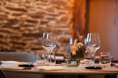 Maison Forte, Restaurant à Farnay