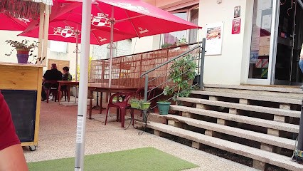 La Fontaine Café Restaurant, Restaurant à Montgesoye