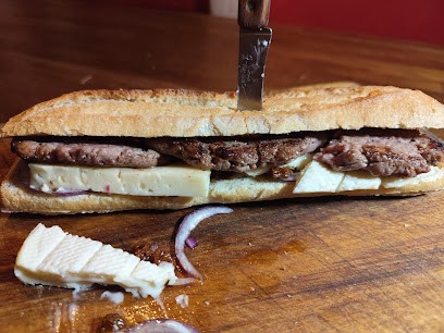 Le Petit Truck Du Sud Ouest, Restaurant à Moissac