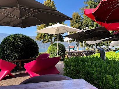 Le Chalet du Port, Restaurant à Menthon-Saint-Bernard