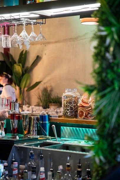 Ristorante Pizzeria La Fontaine Dei Sapori, Restaurant aux Angles