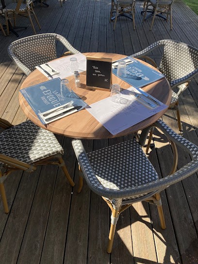 La Belle Epoque (restaurant, bar, terrasse dans parc) proche Grenoble, Restaurant à Gières