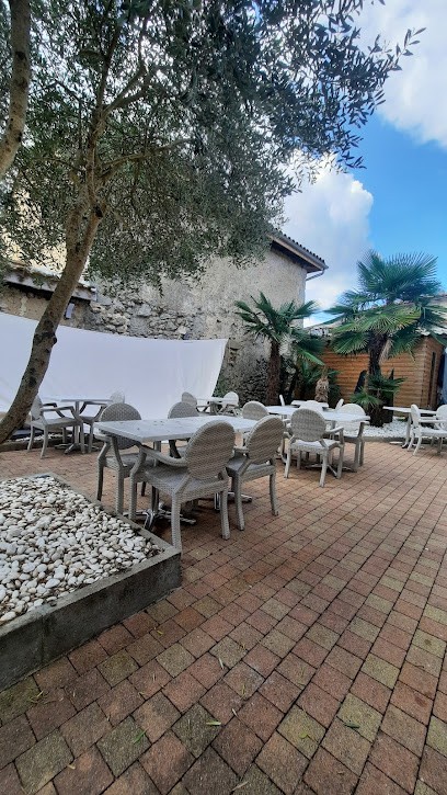 Le Cercle, Restaurant à La Brède