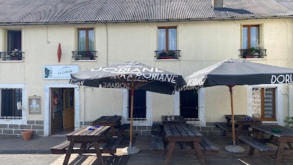 Auberge De La Cabane, Restaurant à Saint-Alyre-ès-Montagne