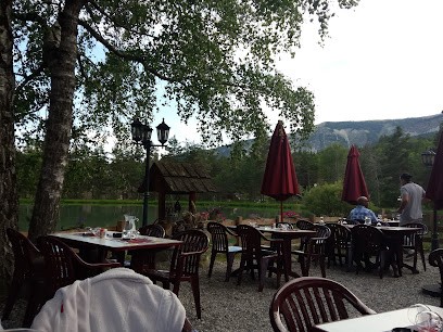 Le Lacustre, Restaurant à Beauvezer