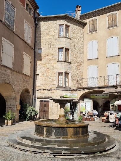 L'Olivier De Vincent Et Partners, Restaurant aux Vans