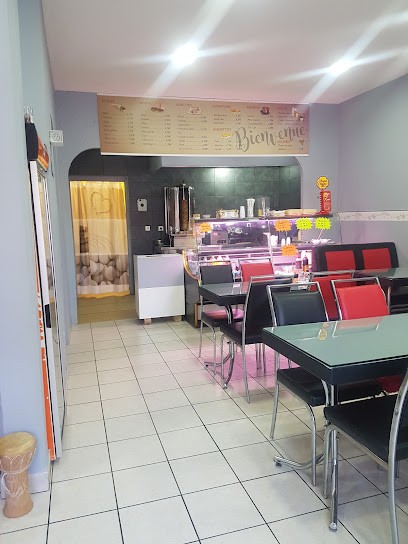 Delight Kebab, Restaurant à Savigneux