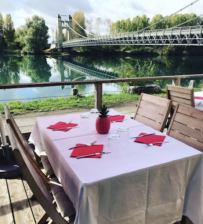 Hostellerie du Port de Groslée - restaurant proche Morestel, Restaurant à Groslée-Saint-Benoit