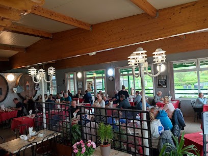 Relais Des Colombes, Restaurant à Étroeungt