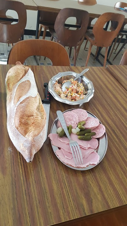 Chez Jeanne Marthe, Restaurant à Champdivers