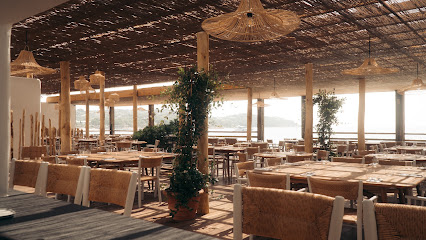 Rena - Cala Rossa Restaurant à Lecci