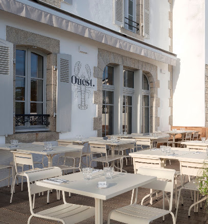 Ouest. Restaurant à Combrit