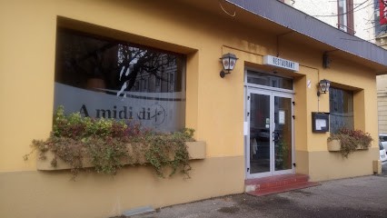 A Midi Net, Restaurant à Sedan