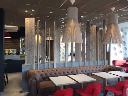 McDonald's, Restaurant à Tournon-sur-Rhône