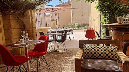 La Table De Pop'e, Restaurant à Domazan