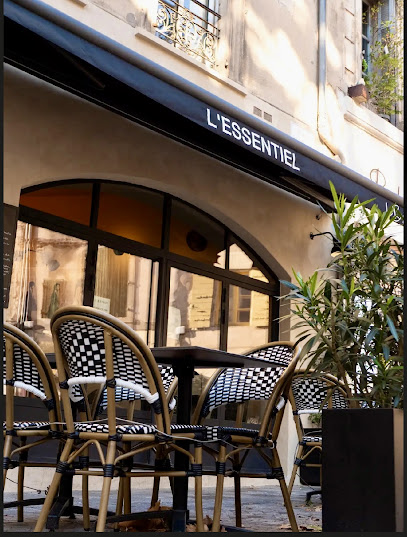 L'essentiel Bistrot Restaurant à Arles
