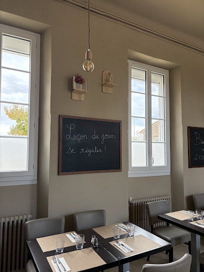 L'escola Restaurant à Sannes