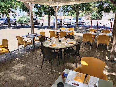 Sur La Place, Restaurant à Puimisson